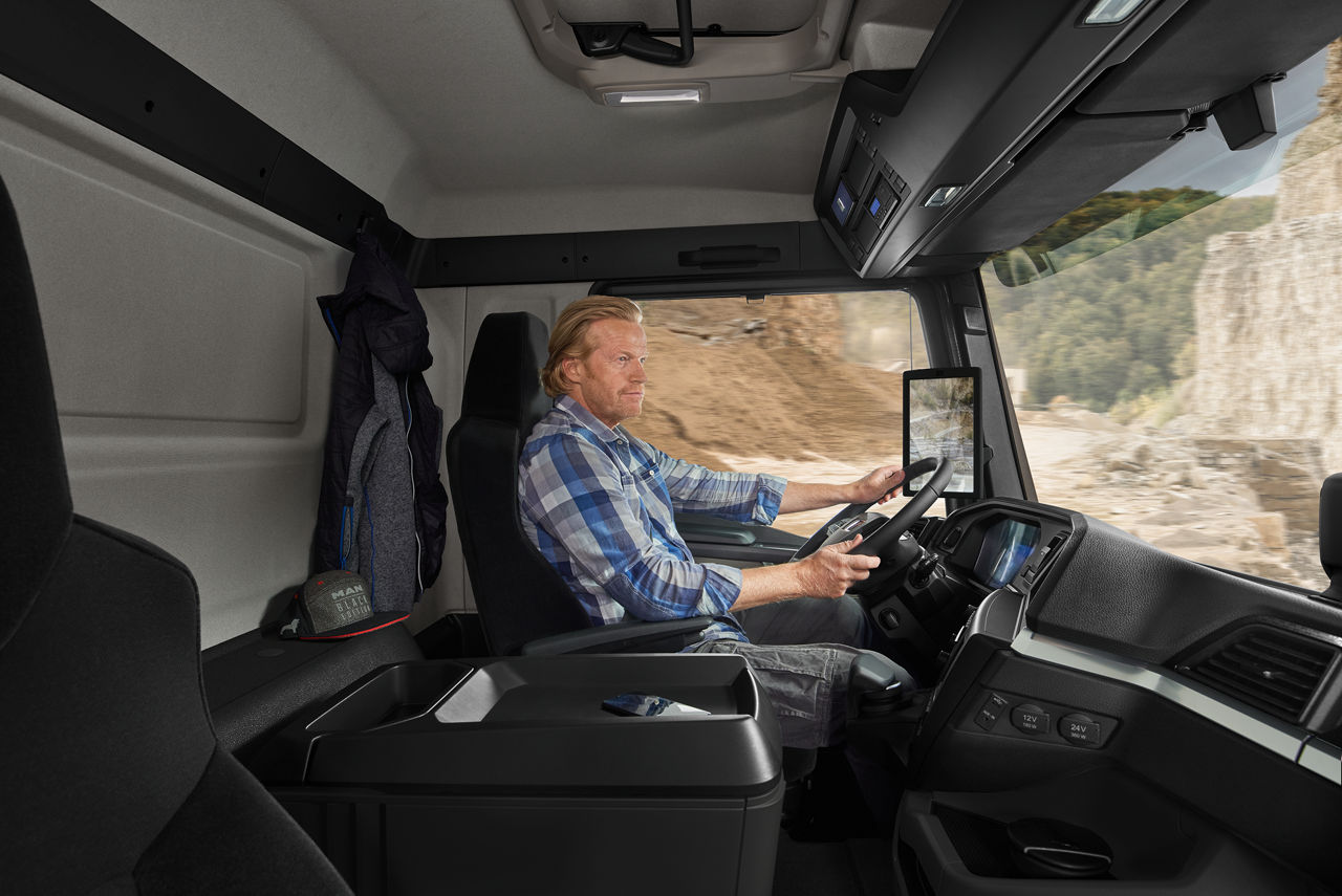 Førerkabinen i MAN TGS.