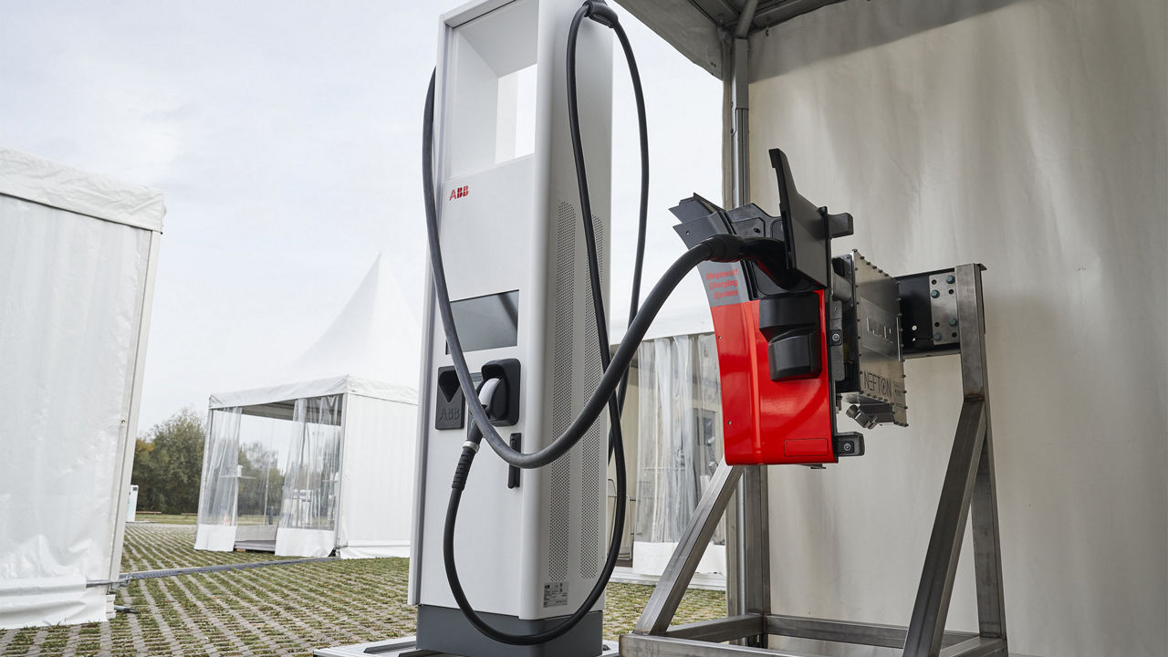 Das Modell eines Ladesystems für den MAN eTruck