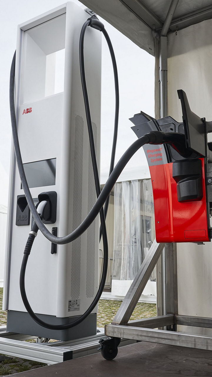 Das Modell eines Ladesystems für den MAN eTruck