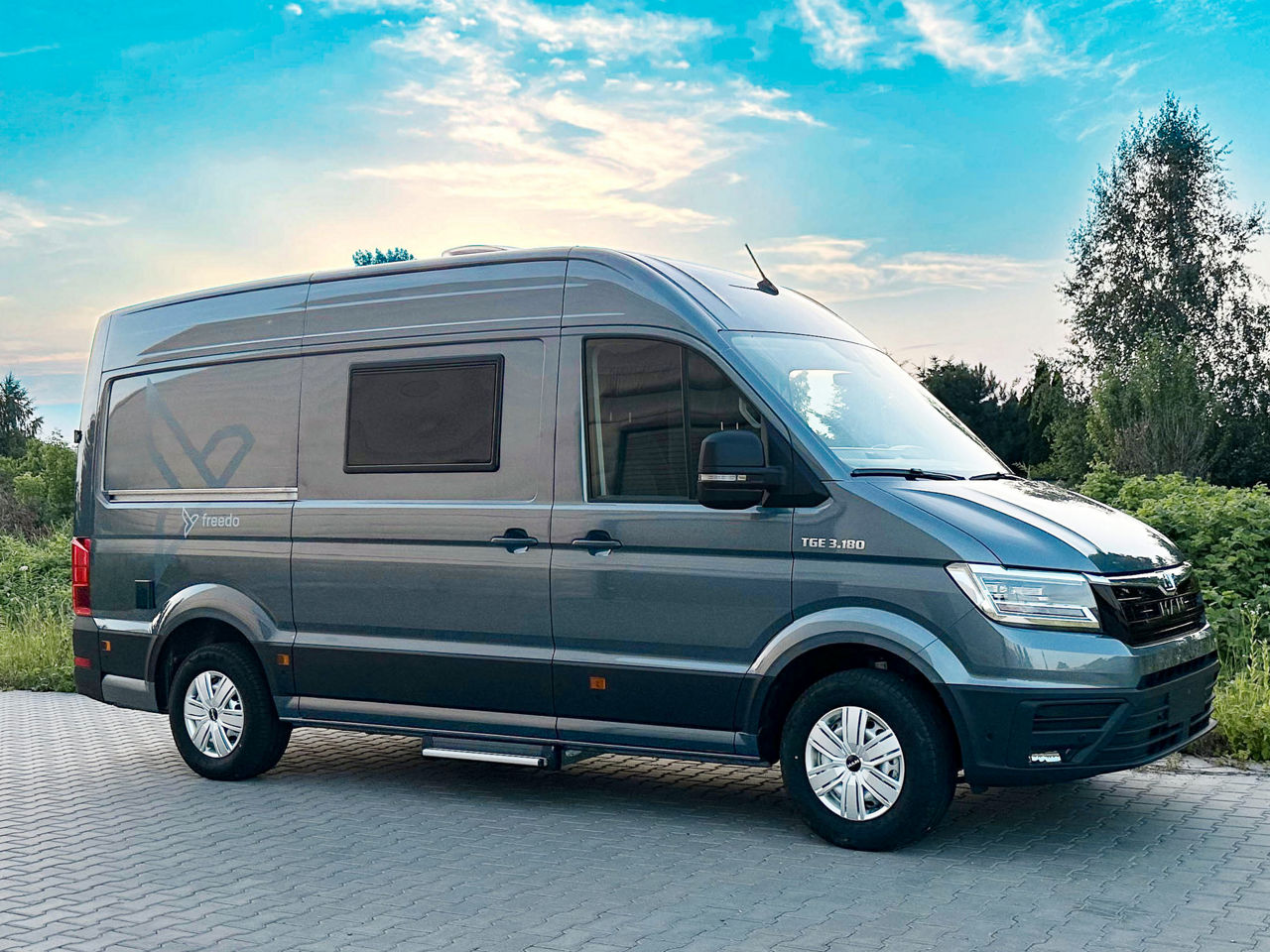 Ein Reisemobil für junge Individualisten: Der Freedo M 599 auf Basis des MAN TGE.