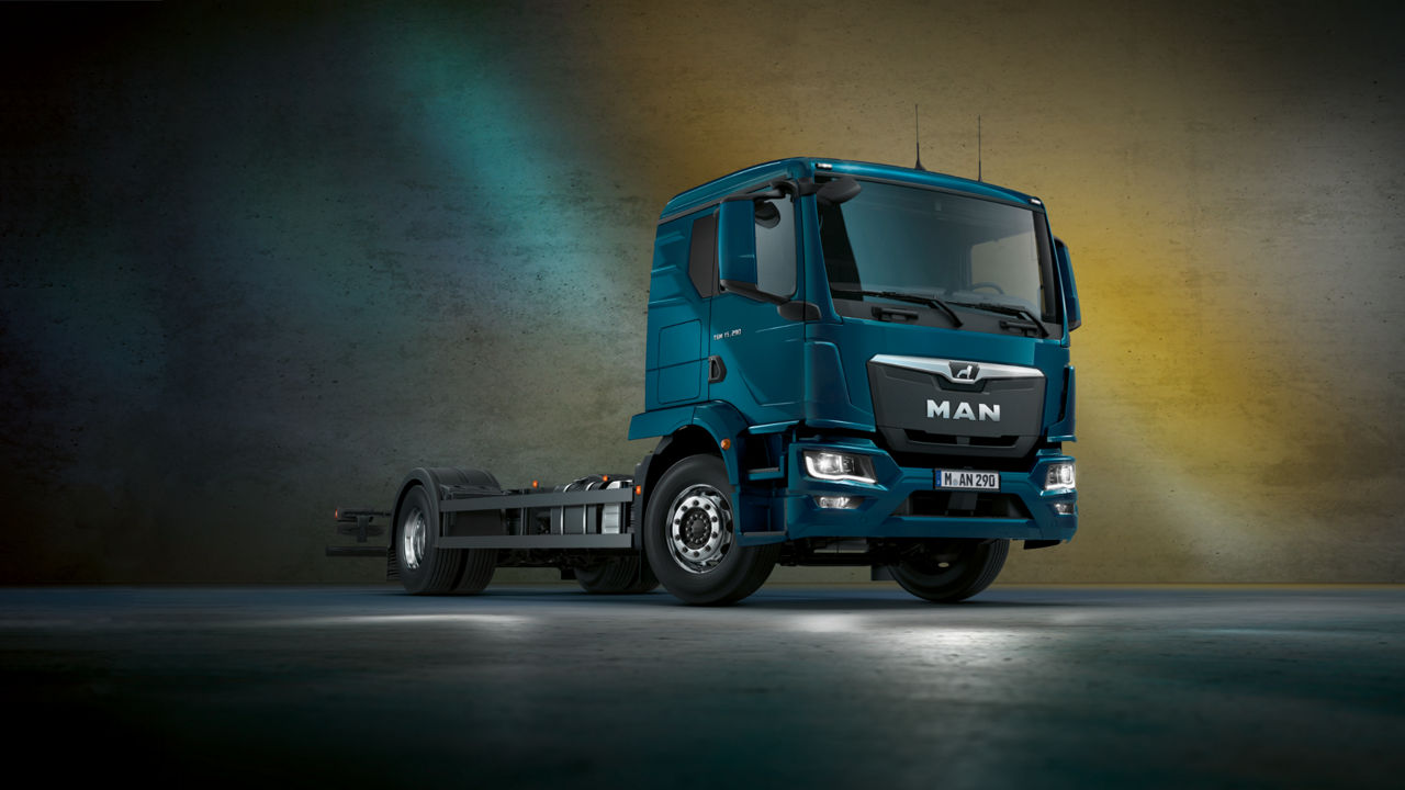 Side view of the MAN TGM