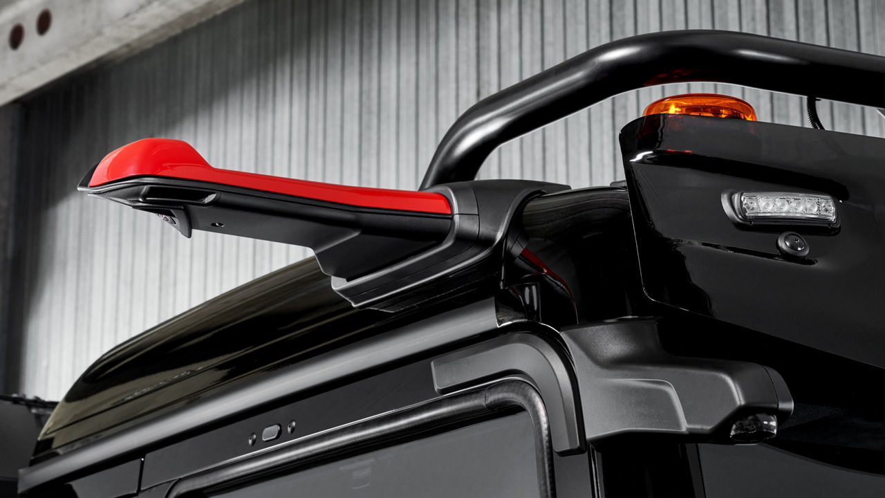 Digital MAN OptiView mirror replacement system