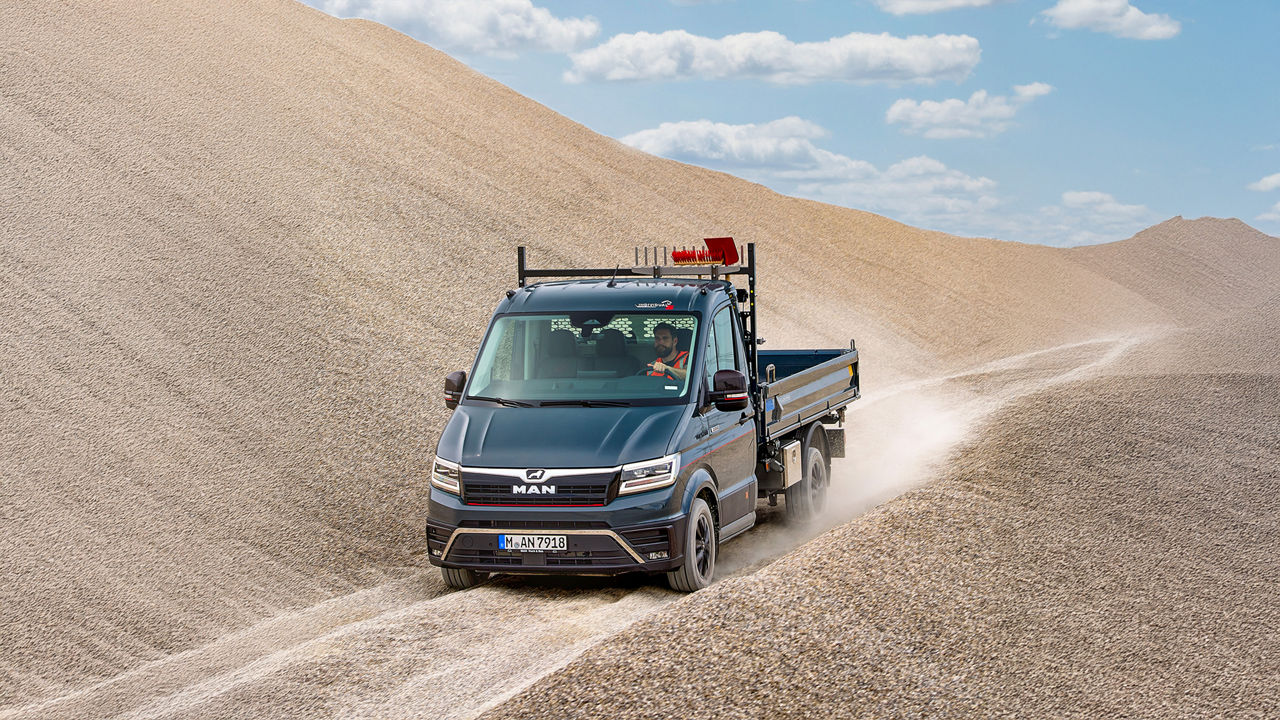 Tüm tekerleklerden çekiş sayesinde her türlü yol yüzeyinde güvenli sürüş