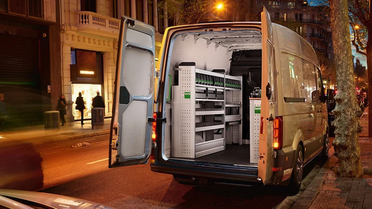 Bott shelving systems in the MAN TGE panel van