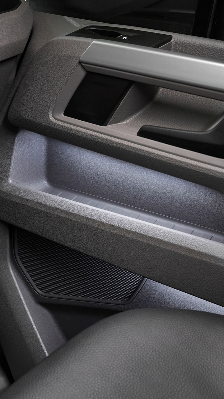 MAN Individual Lion S red LED light strips