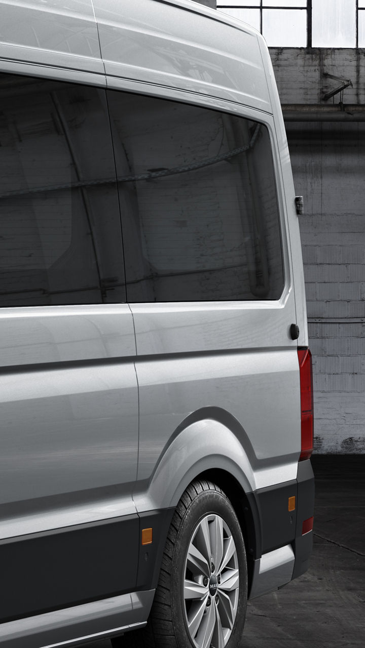 Tinted windows in the MAN TGE Combi Van provide extra privacy and reduce heating up in the sunshine.