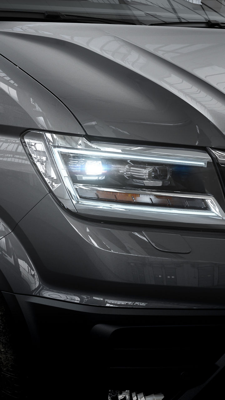 LED headlights of the MAN TGE Combi Van