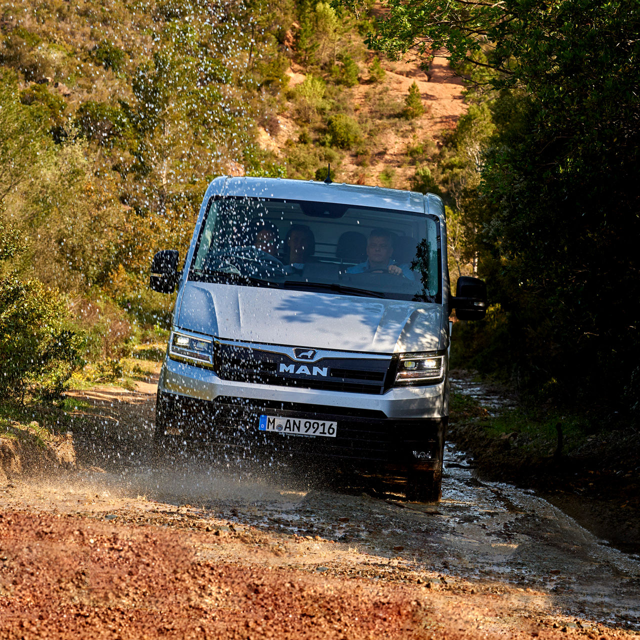 Veilig onderweg op elke ondergrond met de MAN TGE 4x4