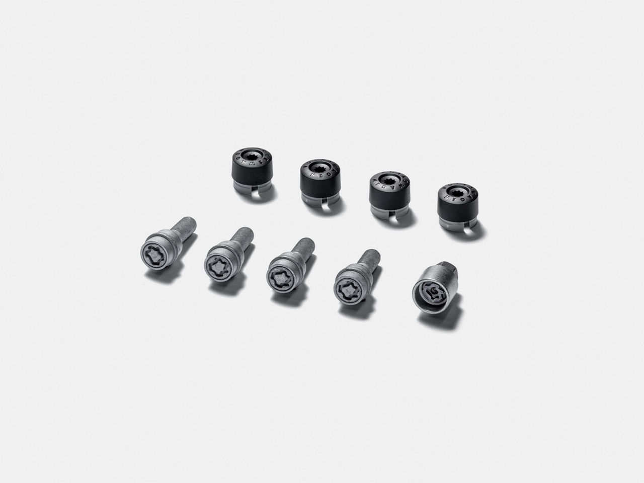 Lockable wheel bolts