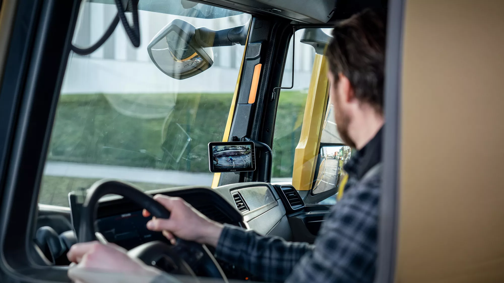 Fahrerassistenzsysteme im Gebrauch im Truck