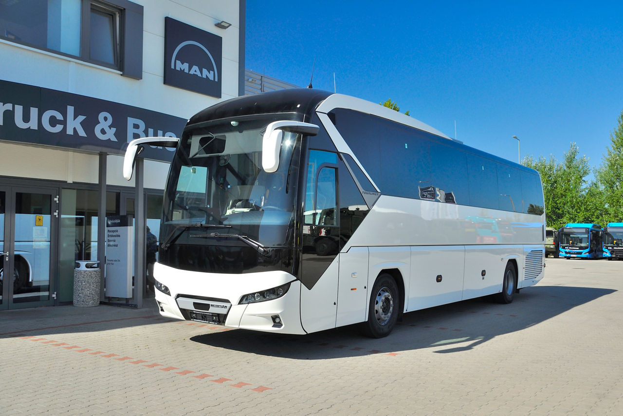 man_hu_press_P_Furia_Tours_Kft_NEOPLAN_Tourliner_atadas-03.JPG