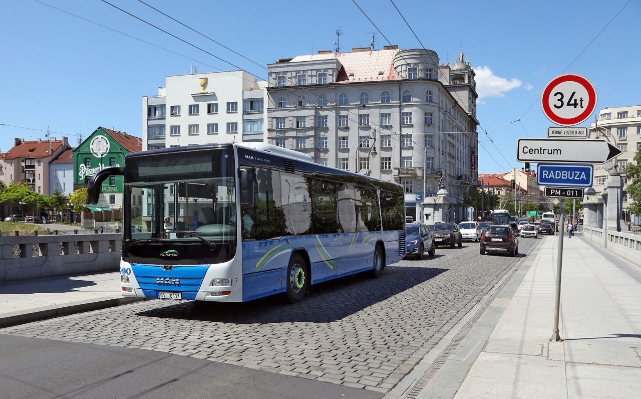 p-bus-eot-lions-city-le-pilsen-03.jpg
