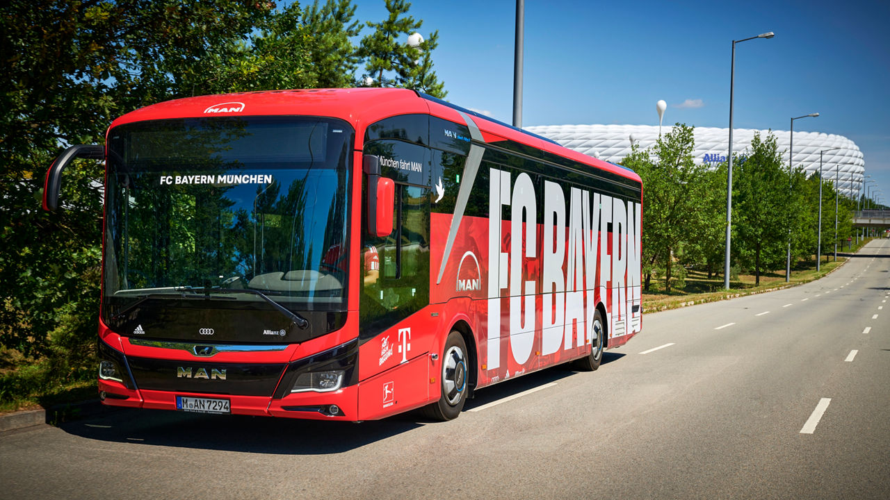 p-bus-eot-man-ebus-fc-bayern-06.jpg