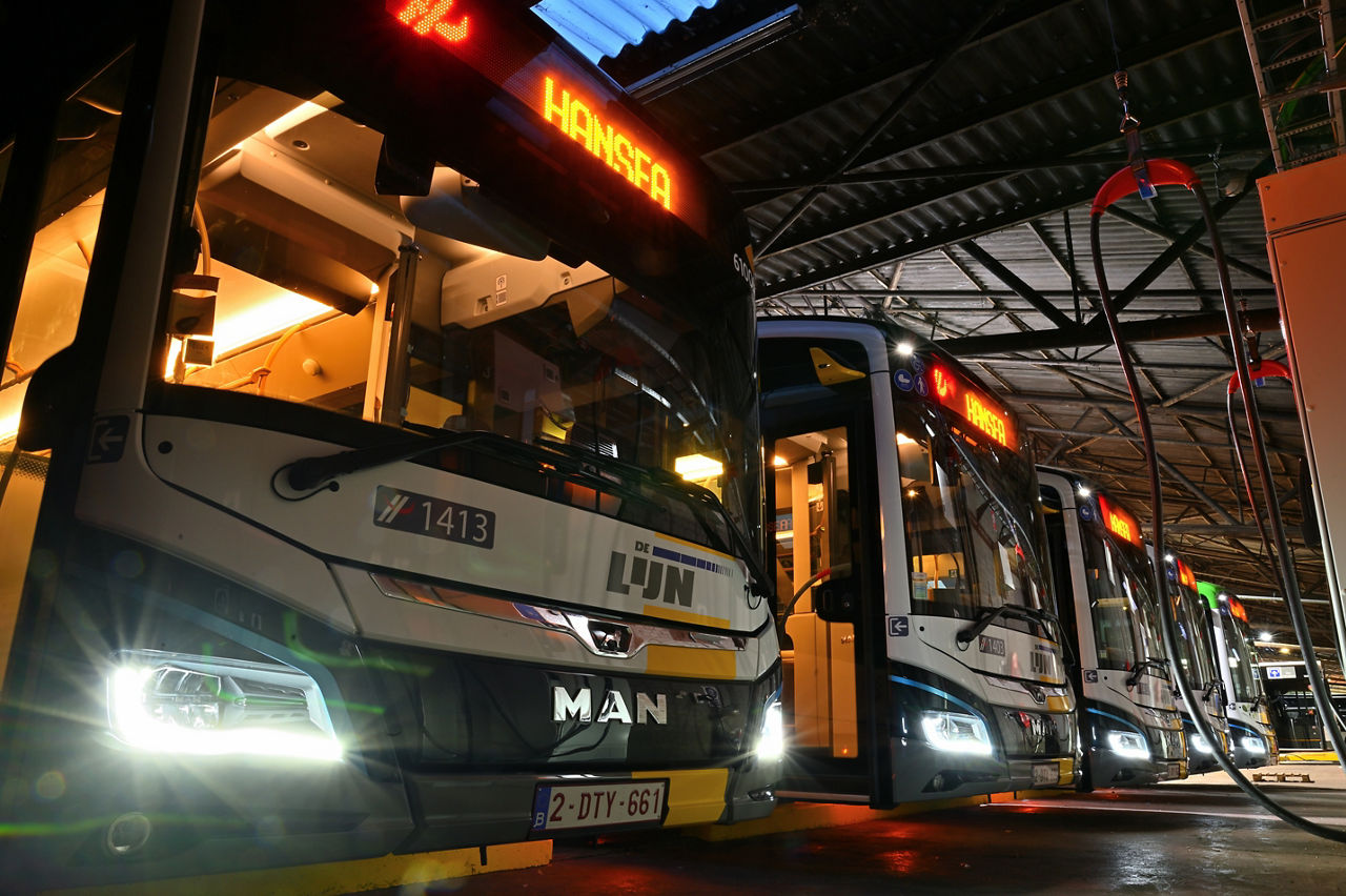 p-bus-eot-man-ebuses-hansea-01.jpg