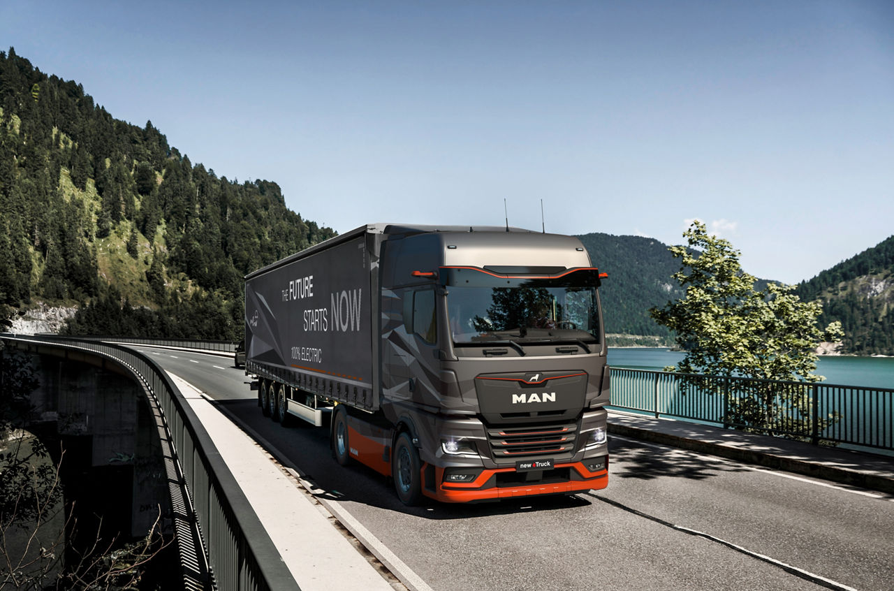 MAN TGX series shows shows new interieur and operating concept..DE:.Die MAN TGX-Baureihe zeigt einen neuen Innenraum und Bedienkonzept..UK:.MAN TGX series shows shows new interieur and operating concept..Outdoor, TGX, TGX XXL, XXL, exterieur, man, onlocation, spanien