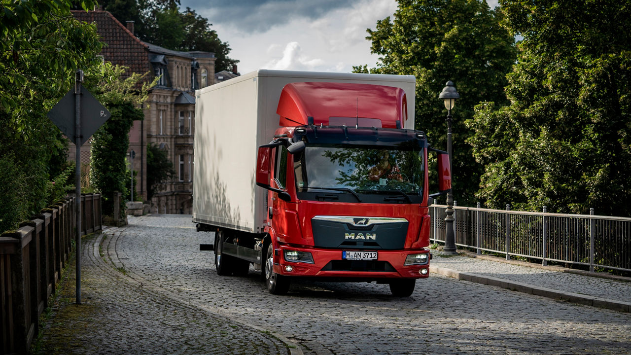 MAN Lions Coach  FC BAYERN