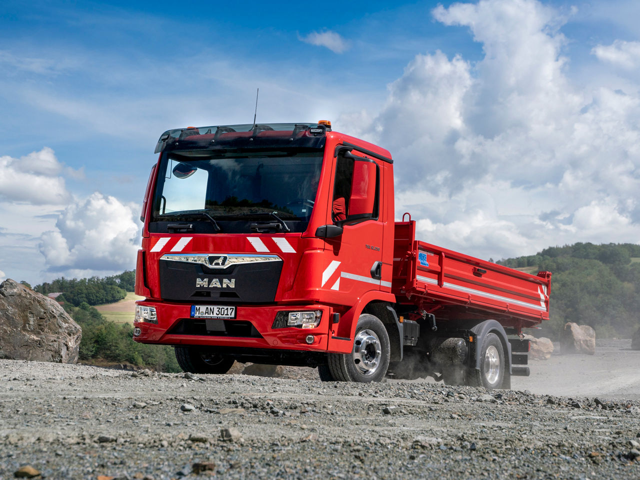 p-truck-eot-new-tgl-tipper-5-2.jpg